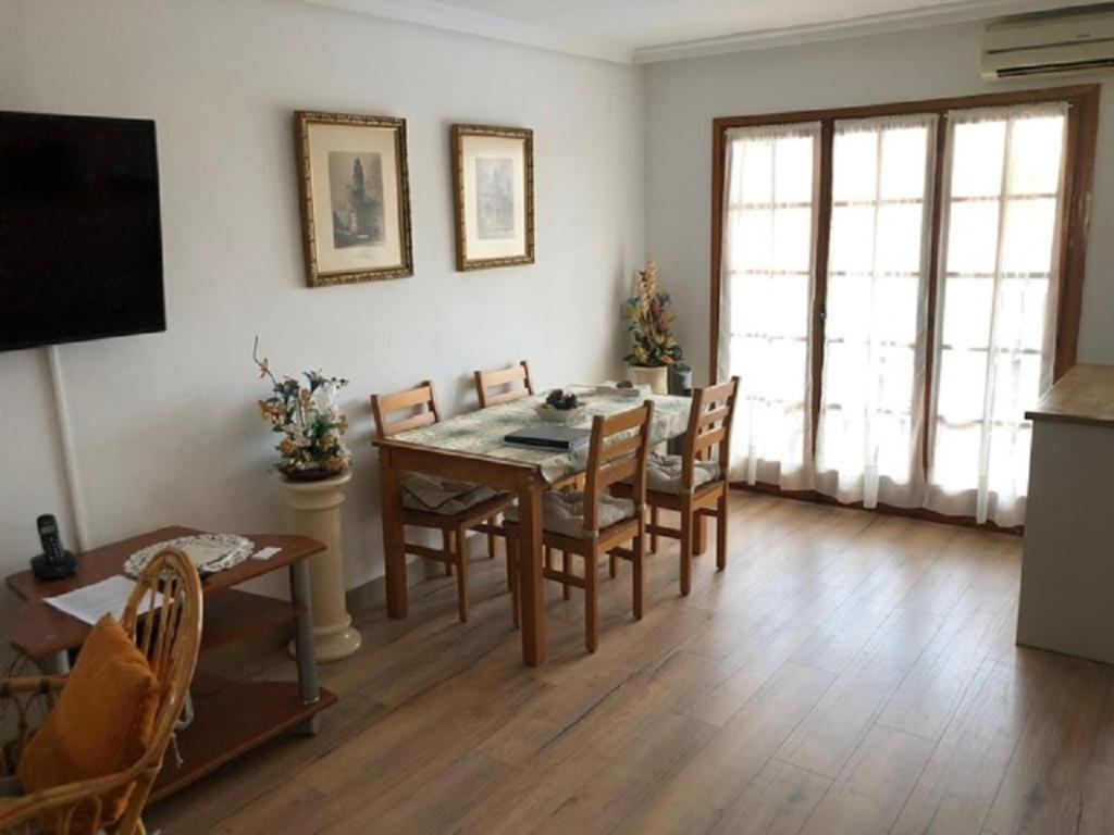 Valencia, Ideally Located 3Bed-2Bath Apart.Few Mints Walk From Beach,Pool,Shop. Port Saplaya Esterno foto