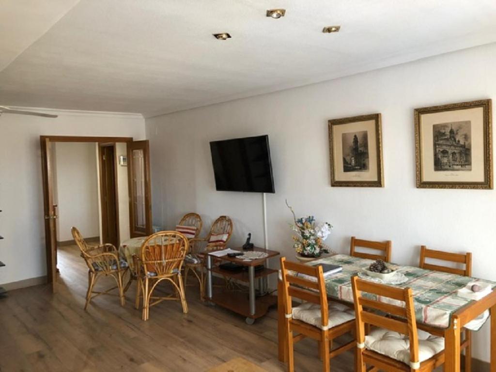 Valencia, Ideally Located 3Bed-2Bath Apart.Few Mints Walk From Beach,Pool,Shop. Port Saplaya Esterno foto