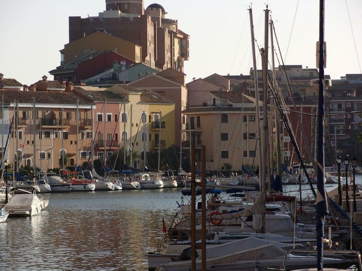 Valencia, Ideally Located 3Bed-2Bath Apart.Few Mints Walk From Beach,Pool,Shop. Port Saplaya Esterno foto