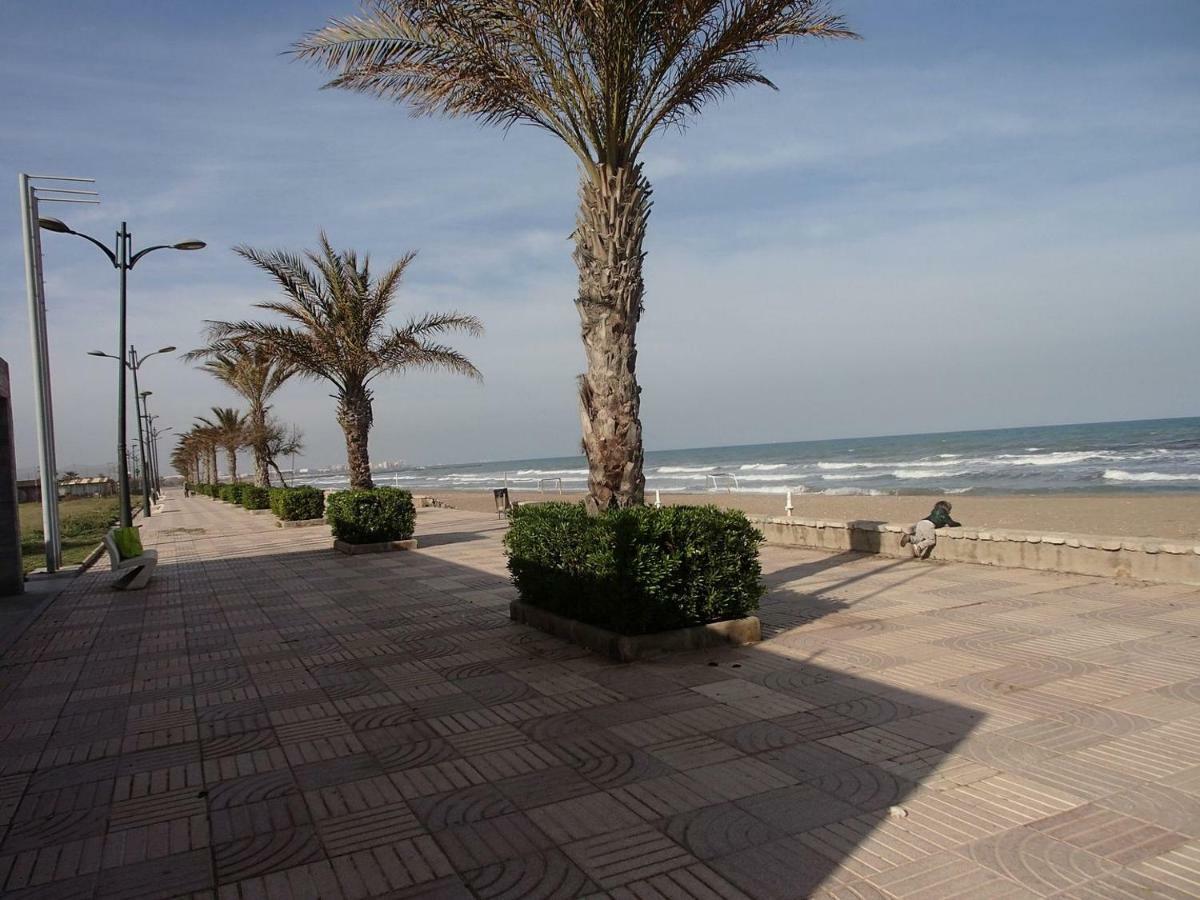 Valencia, Ideally Located 3Bed-2Bath Apart.Few Mints Walk From Beach,Pool,Shop. Port Saplaya Esterno foto