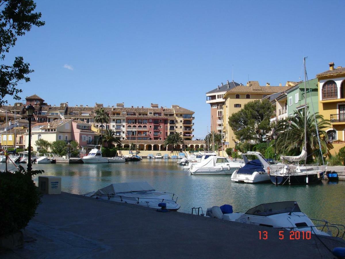 Valencia, Ideally Located 3Bed-2Bath Apart.Few Mints Walk From Beach,Pool,Shop. Port Saplaya Esterno foto